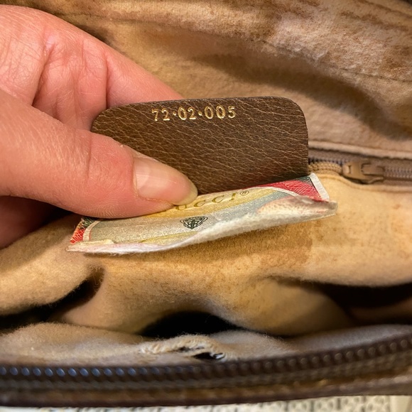 VINTAGE GUCCI CROSSBODY - Picture 3 of 14